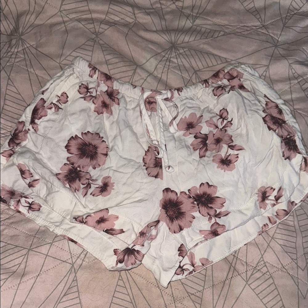 Brandy Melville Pink and White Floral Shorts
